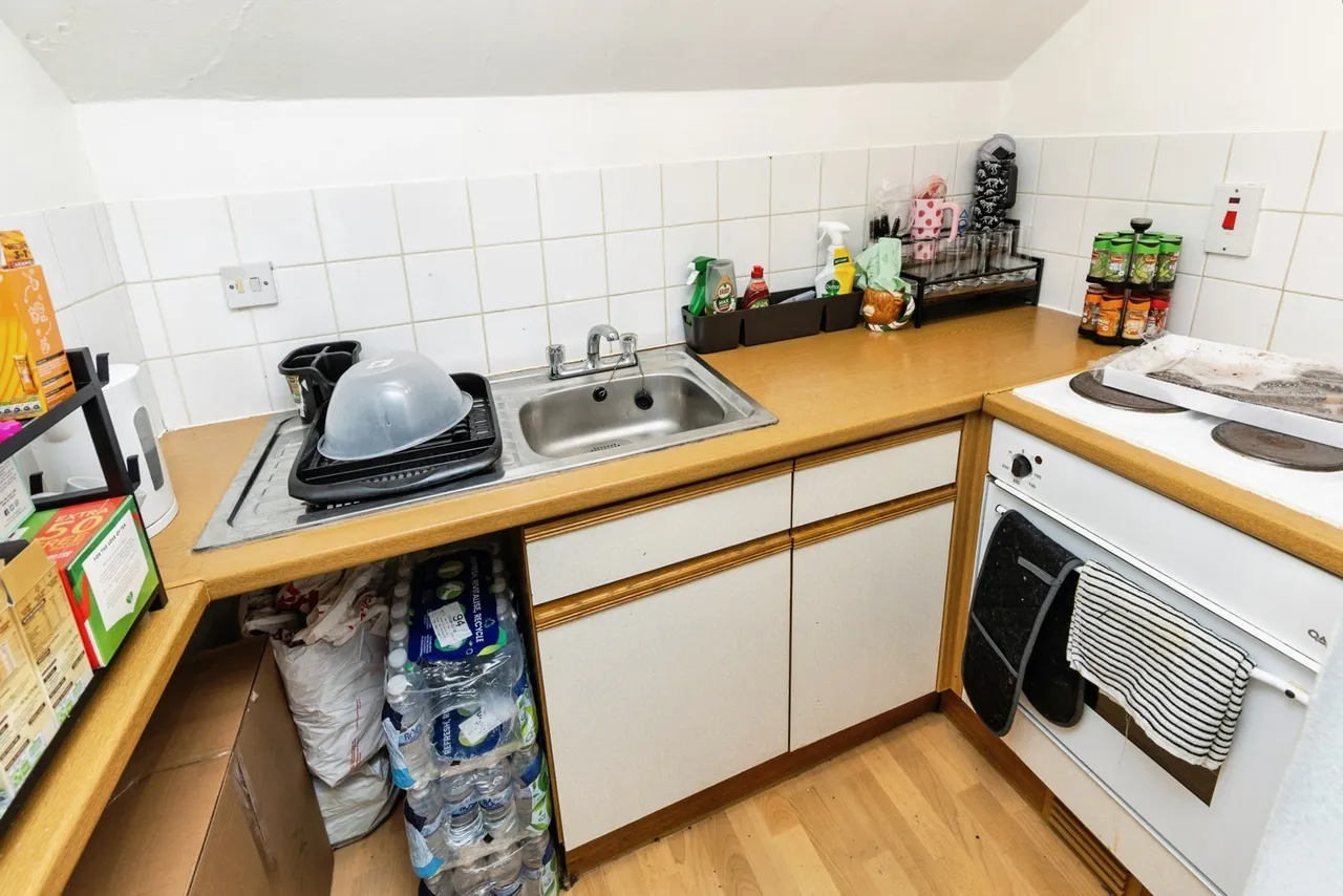 Chester Road East, Shotton, CH5, photo 6