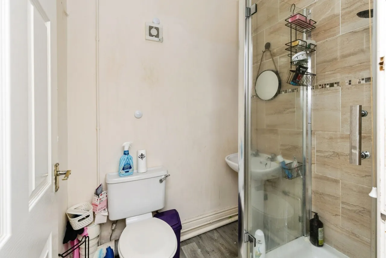 Chester Road East, Shotton, CH5, photo 14