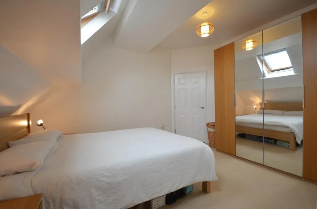 Lockhart Road, Watford, photo 5