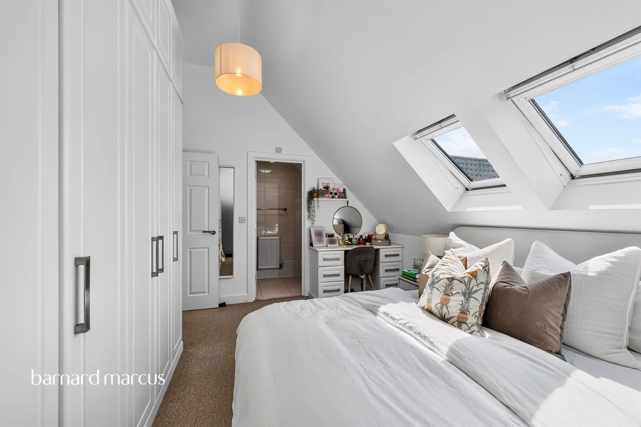 St. Philips Avenue, Worcester Park, KT4, photo 9