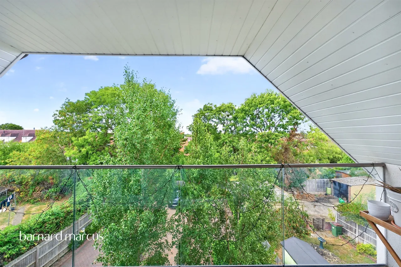 St. Philips Avenue, Worcester Park, KT4, photo 15