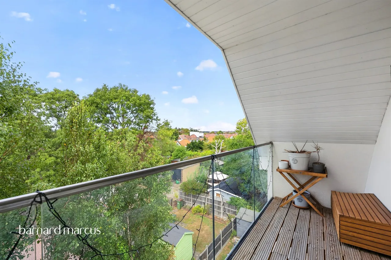 St. Philips Avenue, Worcester Park, KT4, photo 14