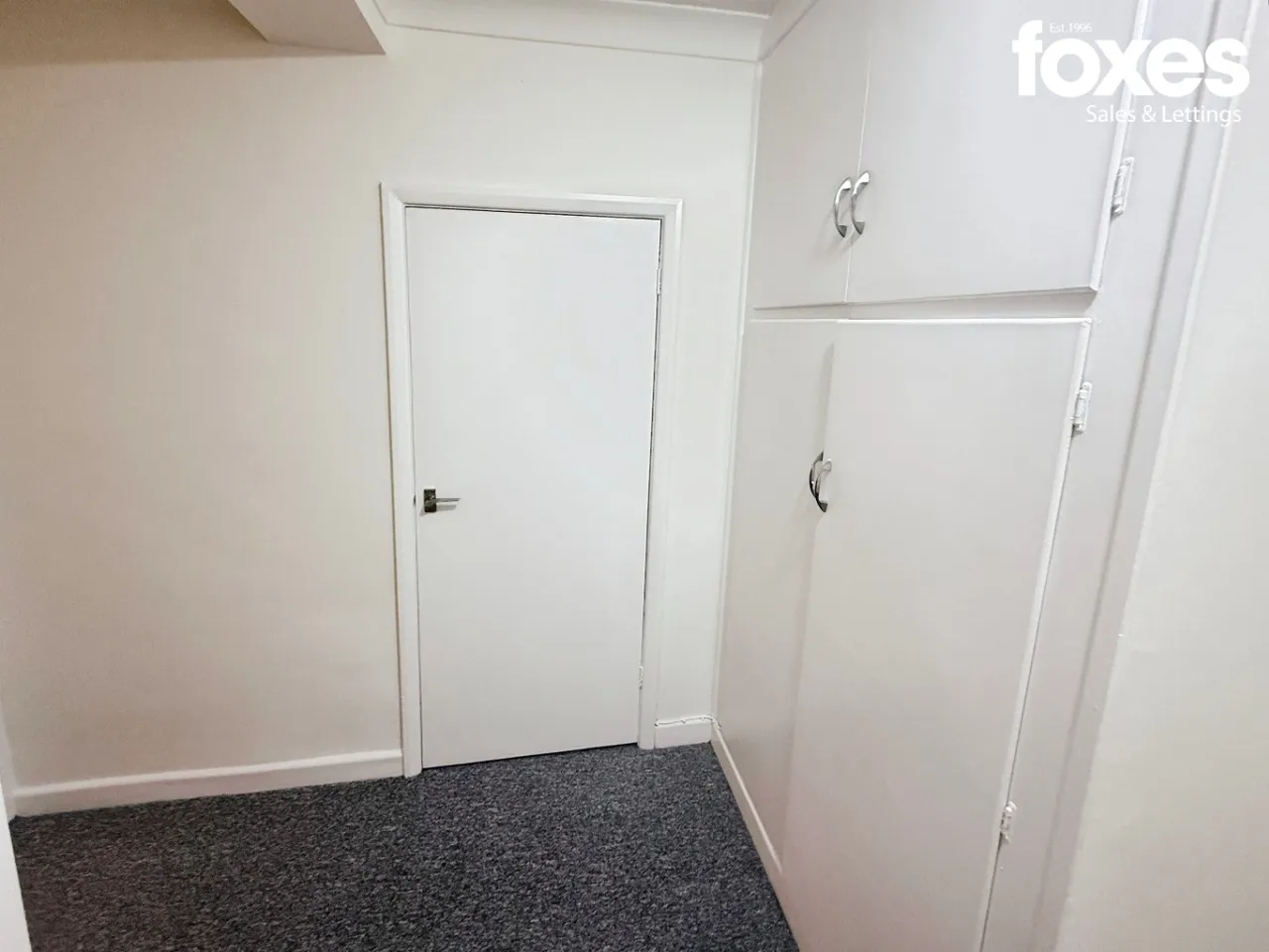 Flat 2, 2 Stirling Road, photo 44
