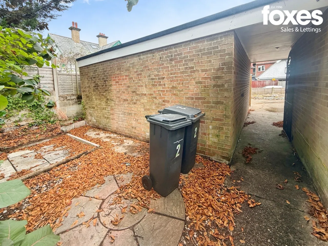 Flat 2, 2 Stirling Road, photo 48