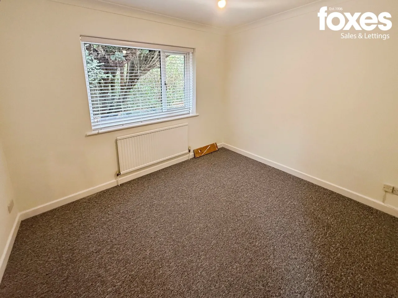Flat 2, 2 Stirling Road, photo 38