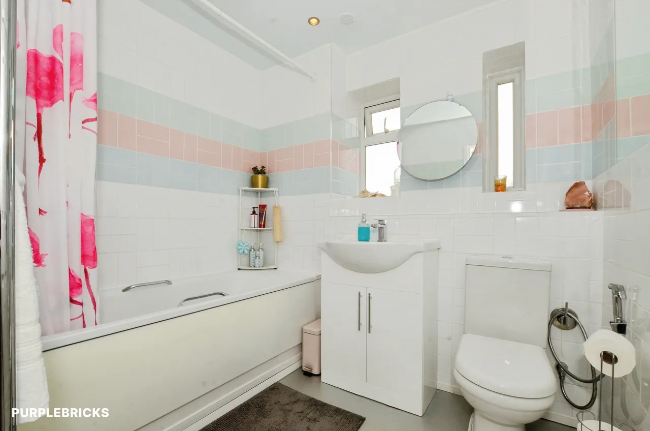 Eversleigh Road, London, N3, photo 9