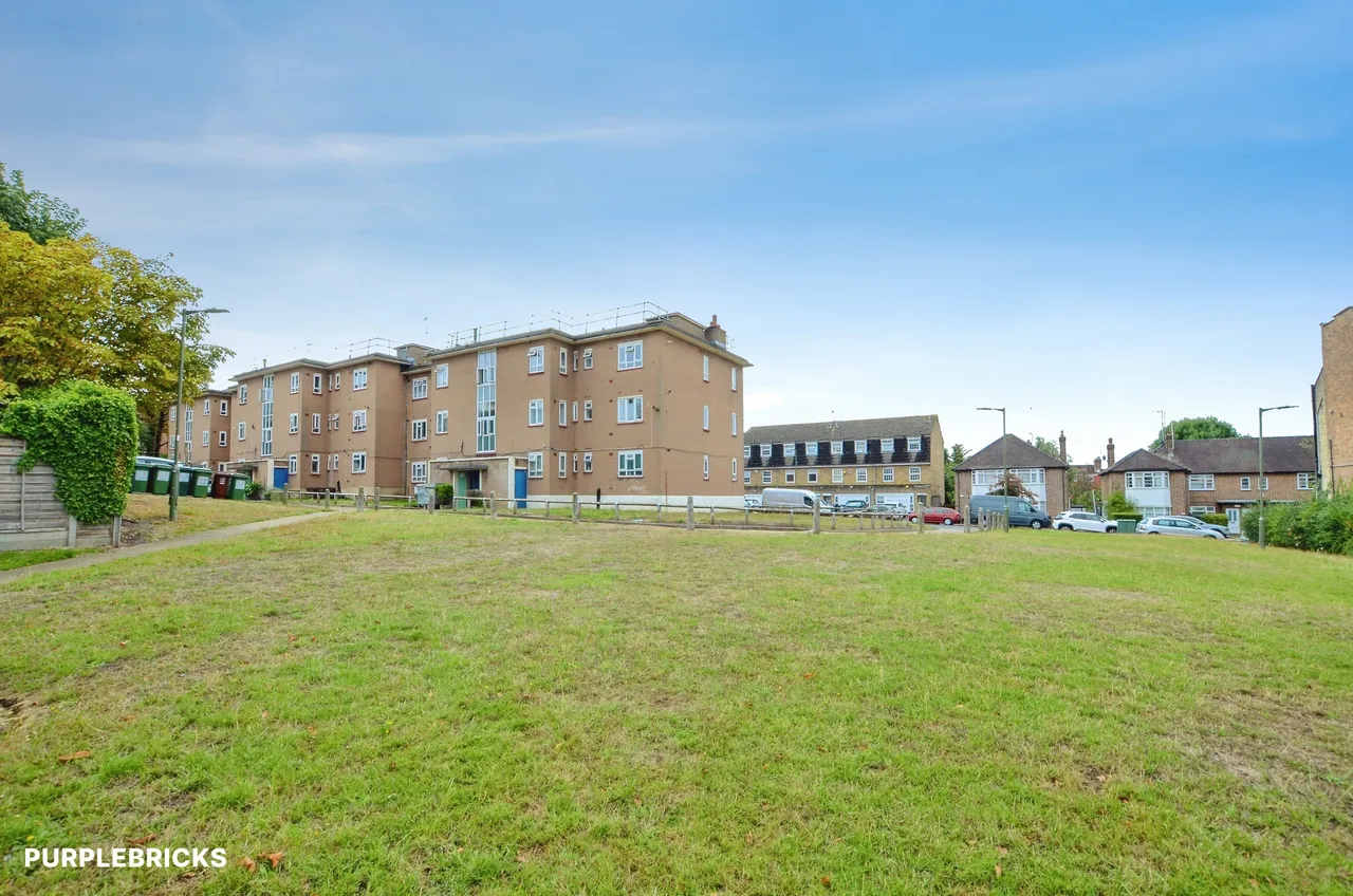 3 bed flat for sale, Eversleigh Road, London, N3