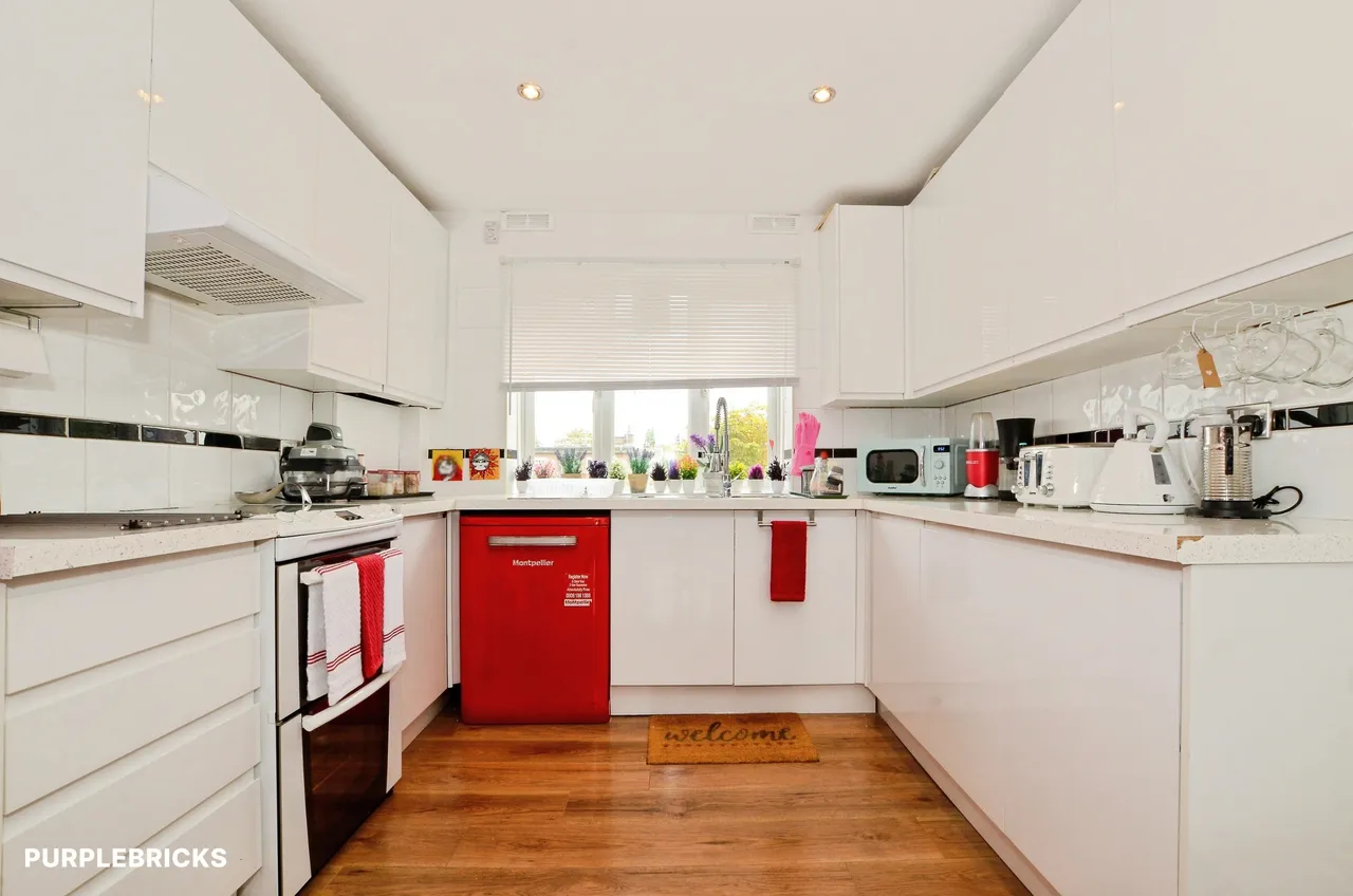 Eversleigh Road, London, N3, photo 8