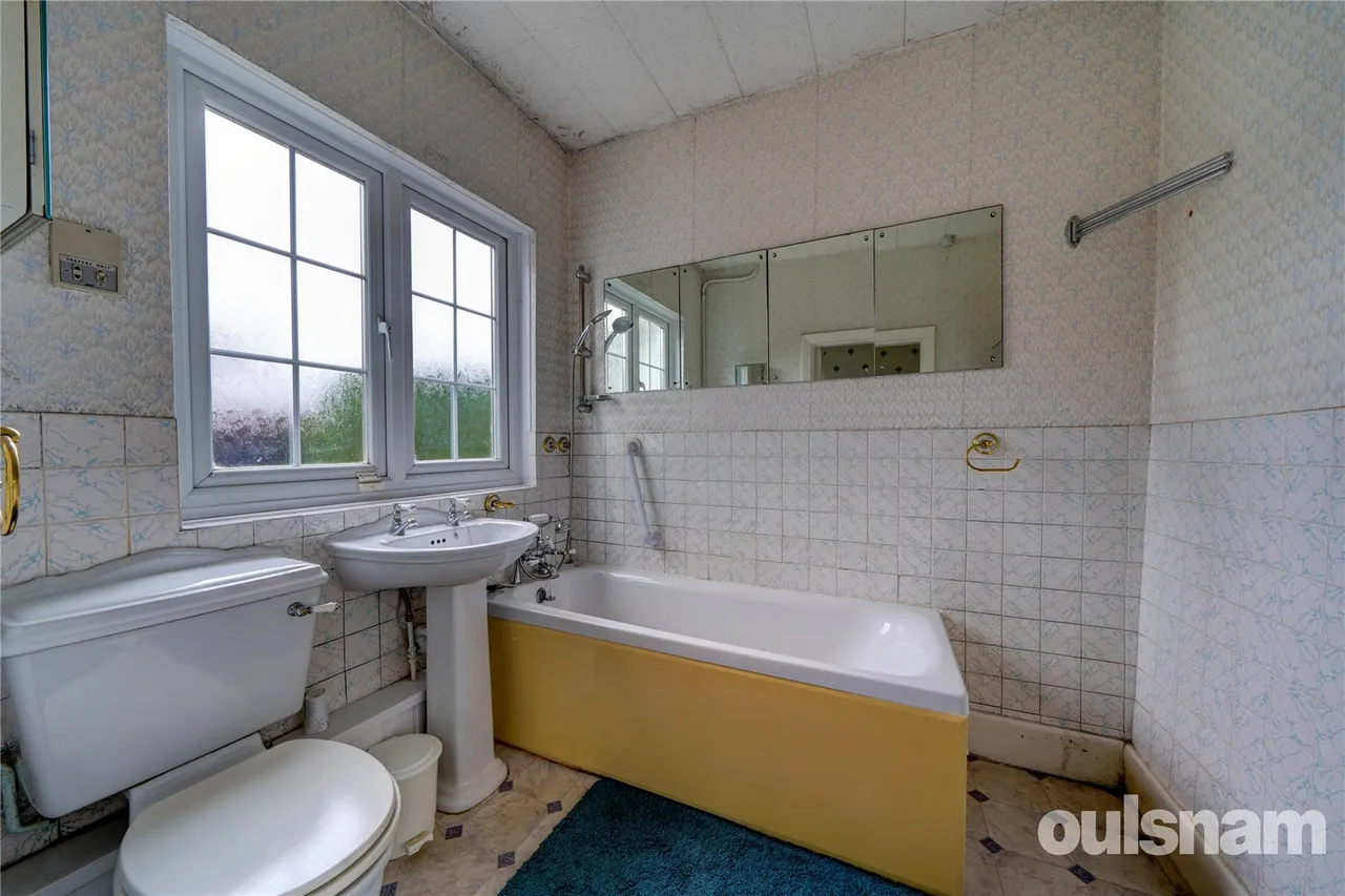 Twatling Road, Barnt Green, Birmingham, Worcestershire, B45 8HS, photo 21