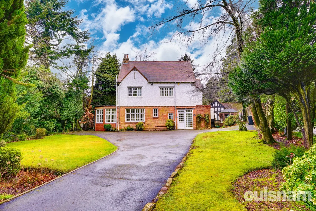 6 bed house for sale — Twatling Road, Barnt Green, Birmingham, Worcestershire, B45 8HS
