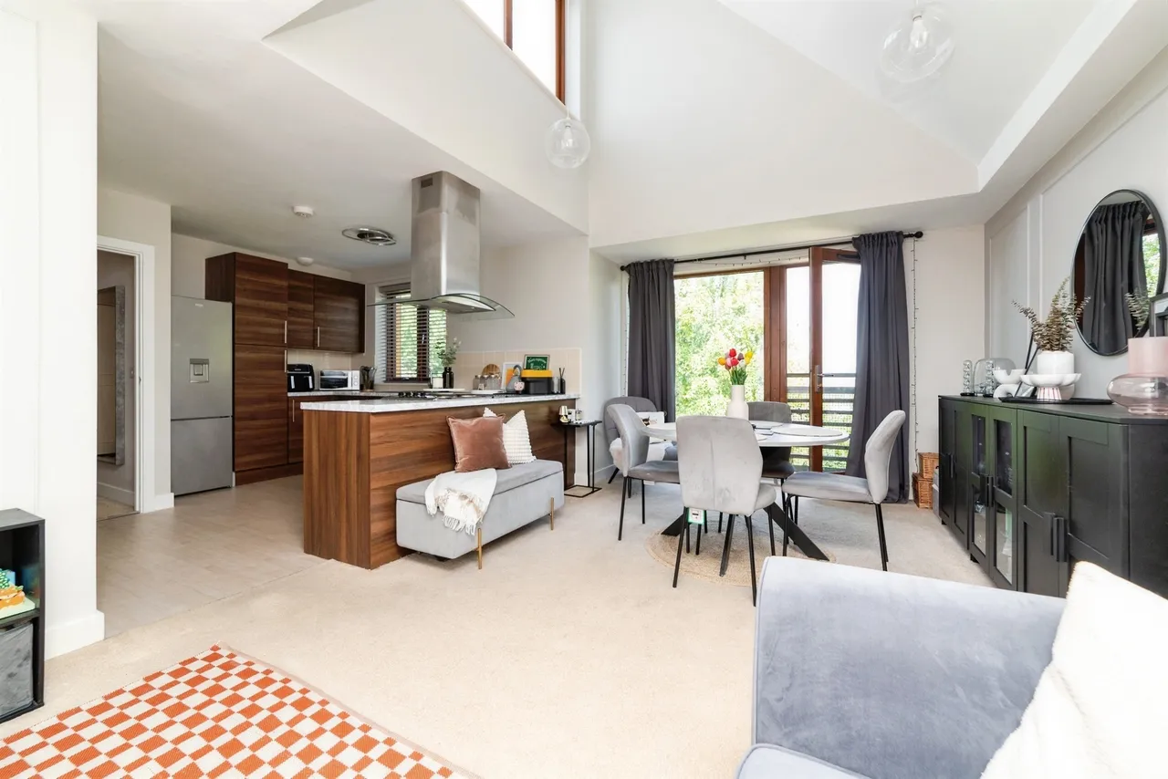 2 bed flat for sale — Hartington Place, Letchworth Garden City