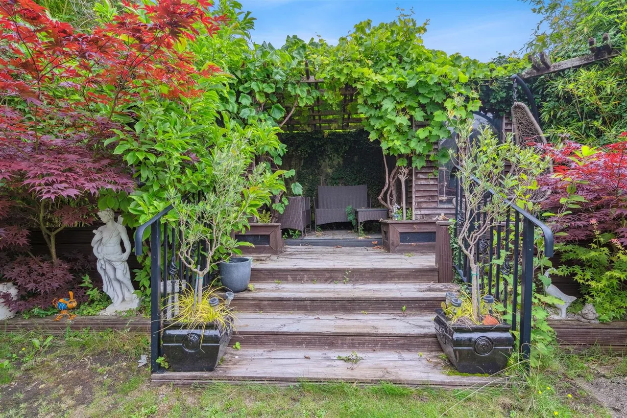Hunt Road, High Wycombe, HP13, photo 2