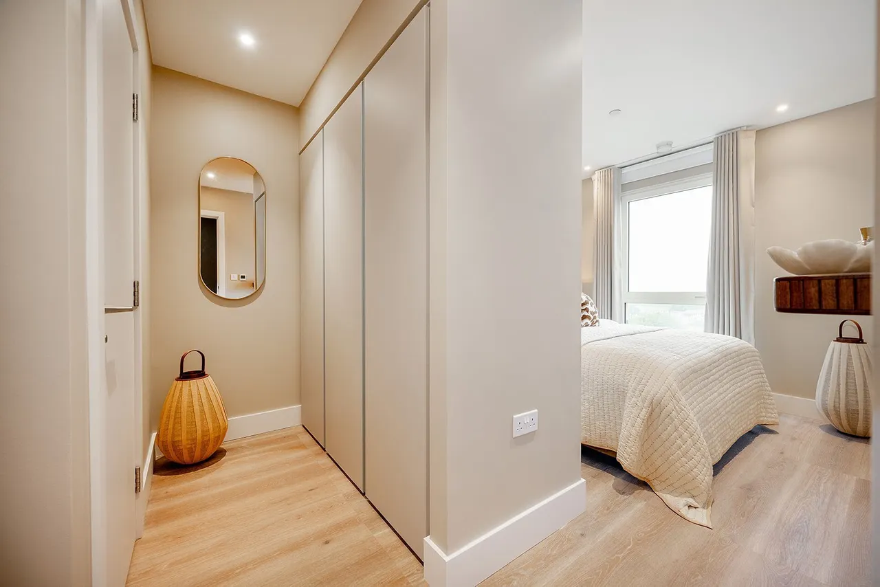 Bow Common Lane, London, E3, photo 6