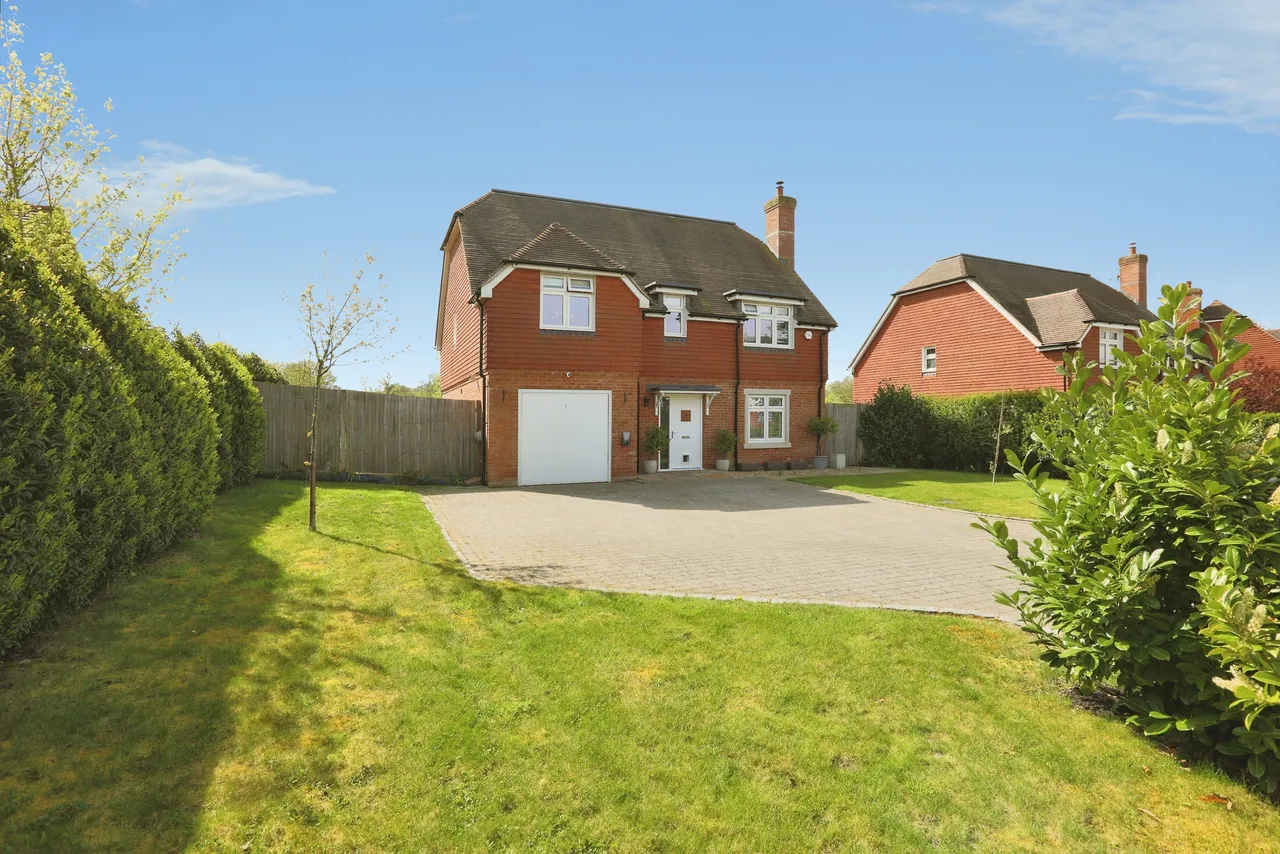 4 bed house for sale, Stick Hill, Edenbridge, TN8