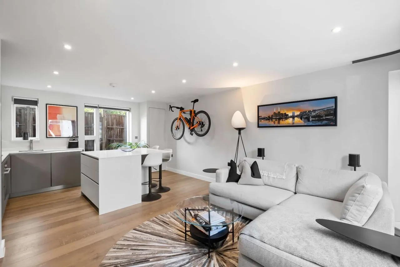 Taybridge Road, London, SW11, photo 2