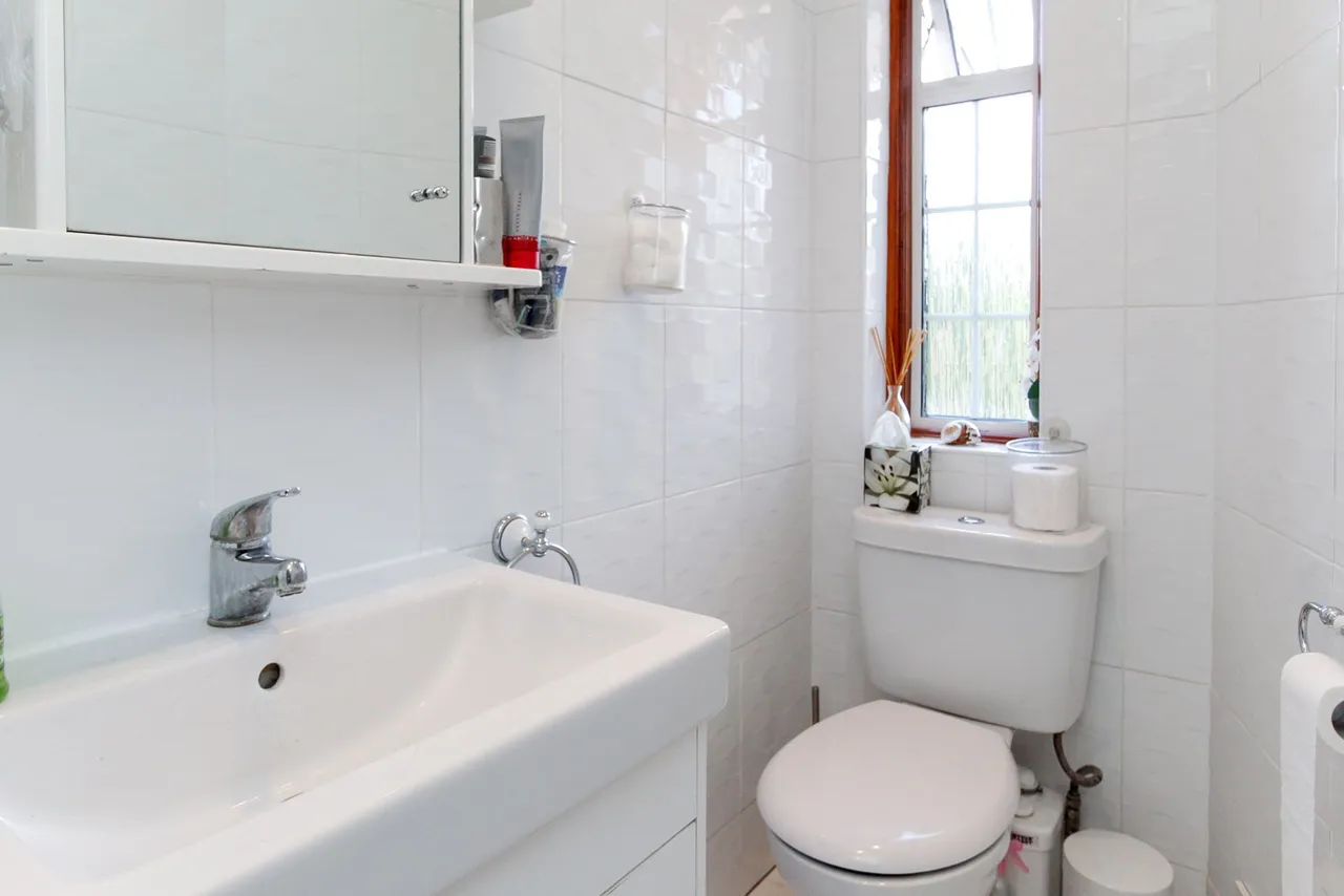 Mowbray Road, Edgware, HA8, photo 9