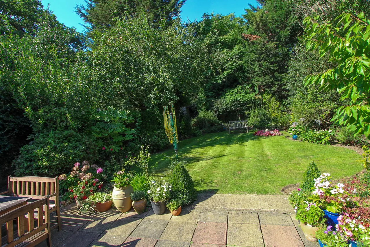 Mowbray Road, Edgware, HA8, photo 16