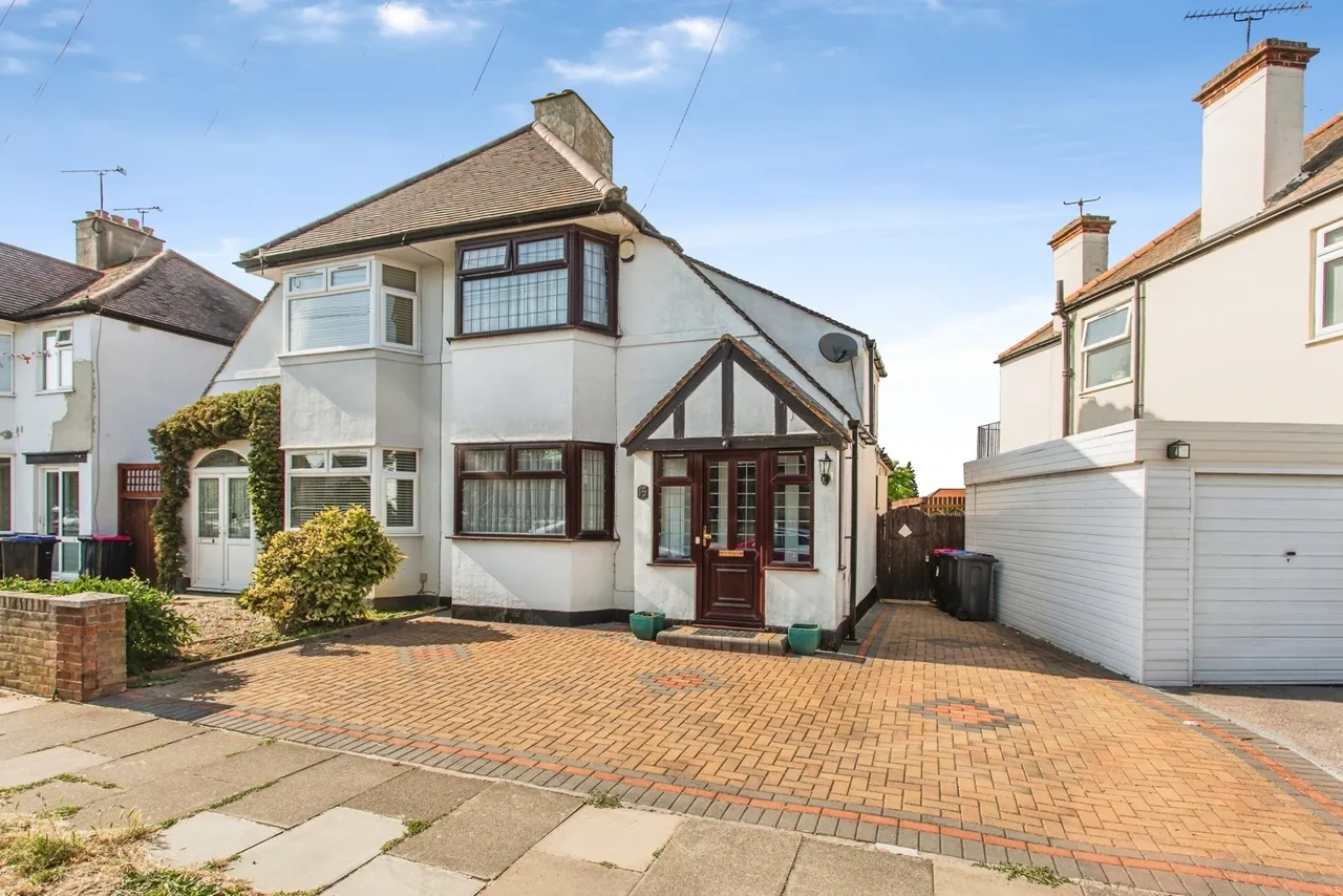 2 bed house for sale — St. Lukes Road, Southend-on-Sea, Essex, SS2