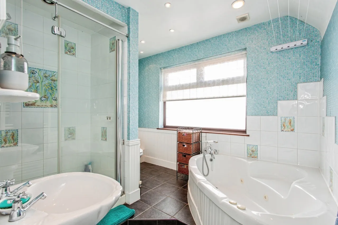 St. Lukes Road, Southend-on-Sea, Essex, SS2, photo 8