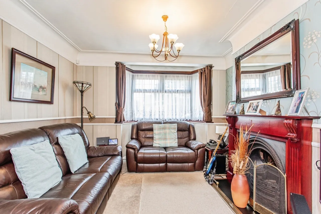 St. Lukes Road, Southend-on-Sea, Essex, SS2, photo 2