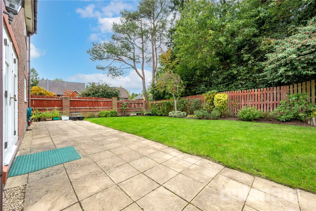 Sundbury Rise, Bournville Village Trust, Northfield, Birmingham, B31 2EZ, photo 15