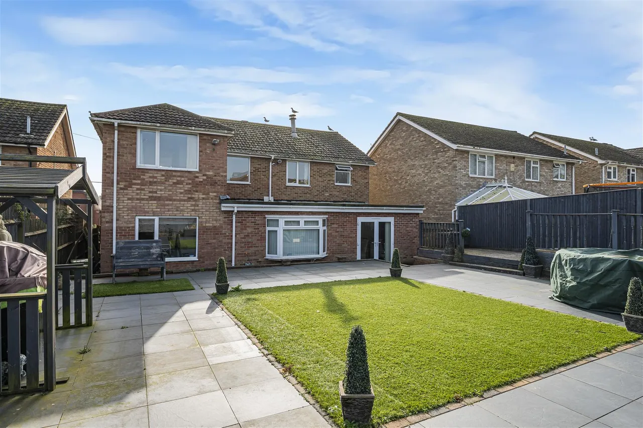 Glynn Road, Peacehaven, photo 2