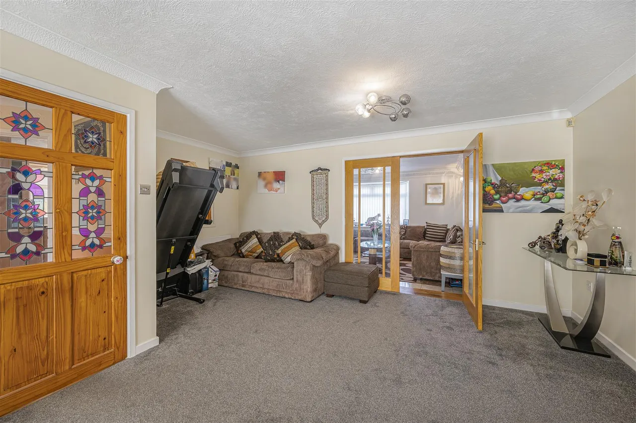 Glynn Road, Peacehaven, photo 28