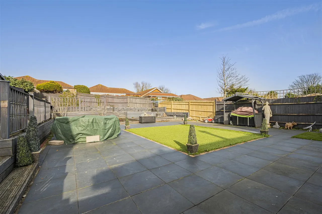 Glynn Road, Peacehaven, photo 6
