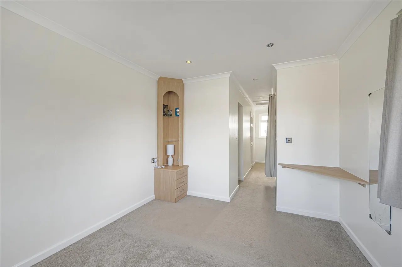Glynn Road, Peacehaven, photo 24