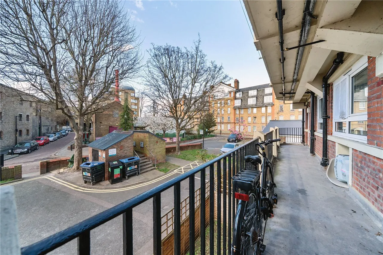 Adams Gardens Estate, London, SE16, photo 10