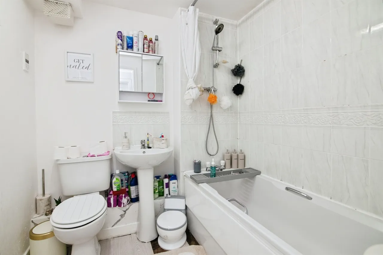 Anchor Drive, Tipton, DY4, photo 13