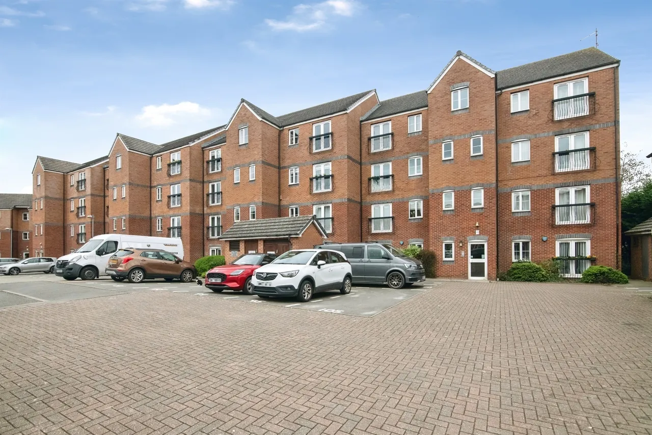 2 bed flat for sale, Anchor Drive, Tipton, DY4