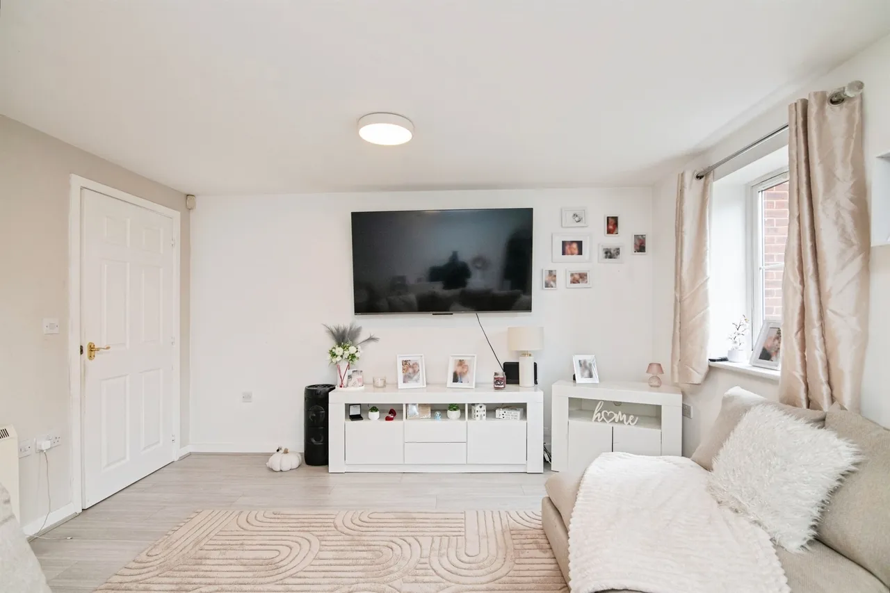 Anchor Drive, Tipton, DY4, photo 5