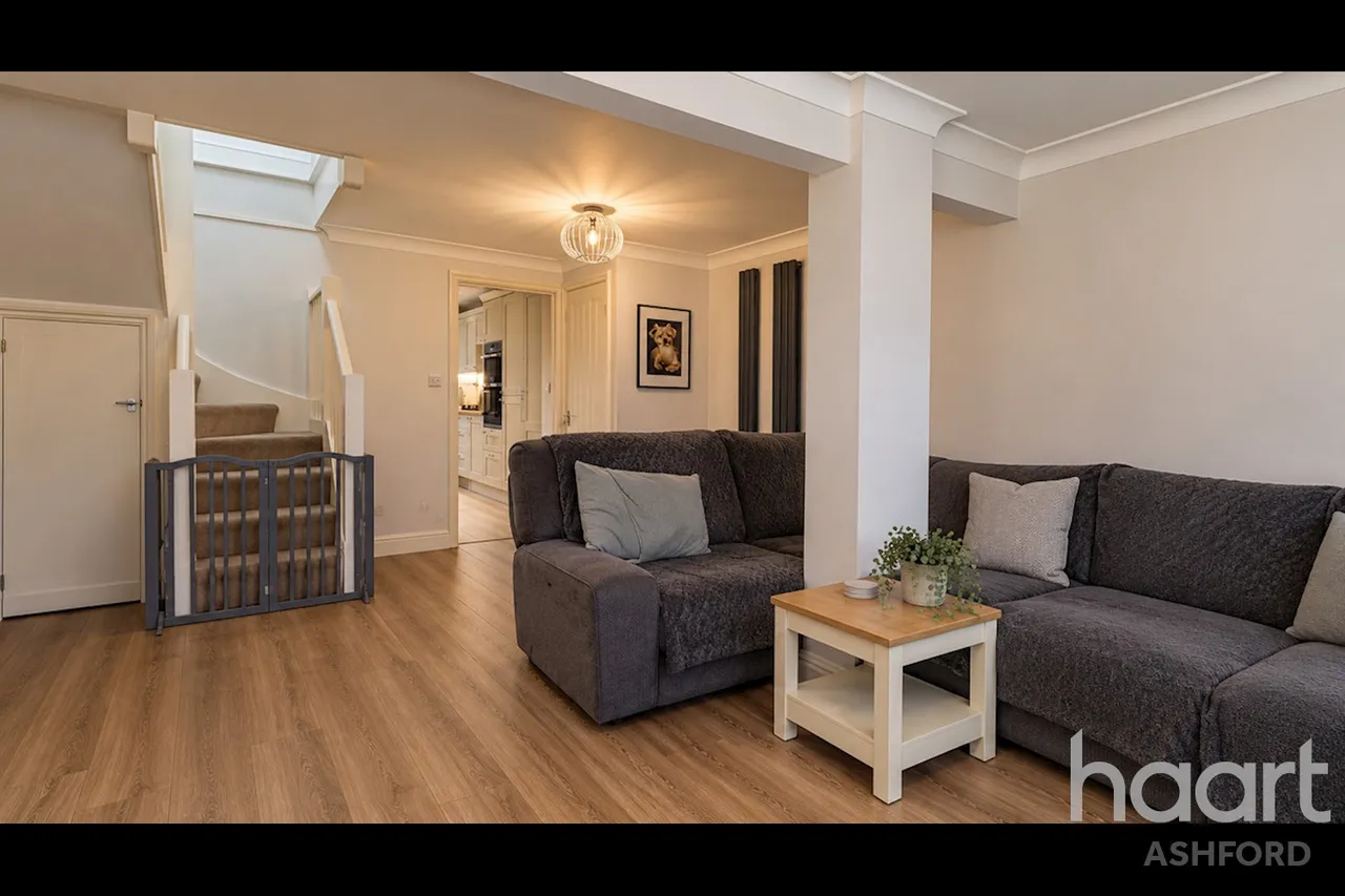 Mead Road, Ashford, TN24, photo 3