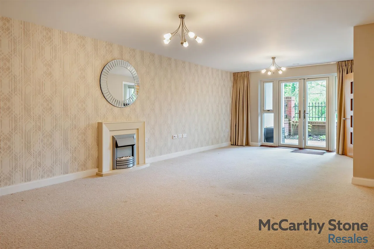 Granham Close, Marlborough, SN8, photo 5