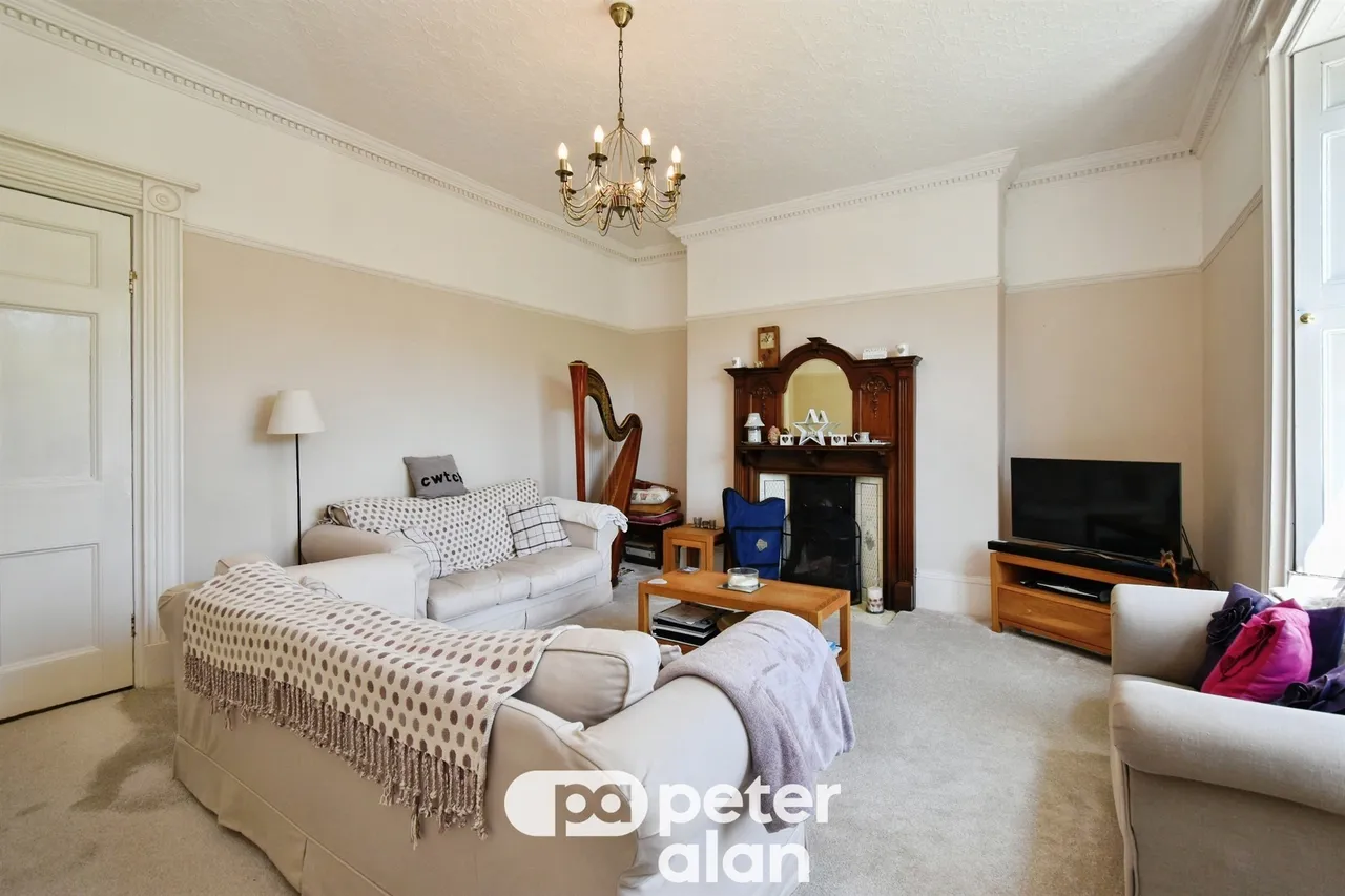 The Lawn Tredegar, NP22, photo 3