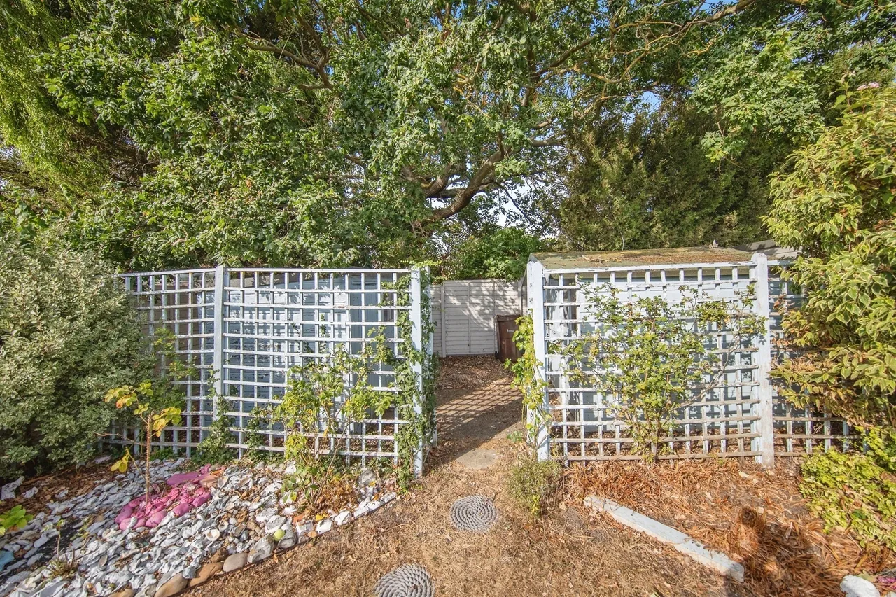 Fairhaven Avenue, West Mersea, CO5, photo 28