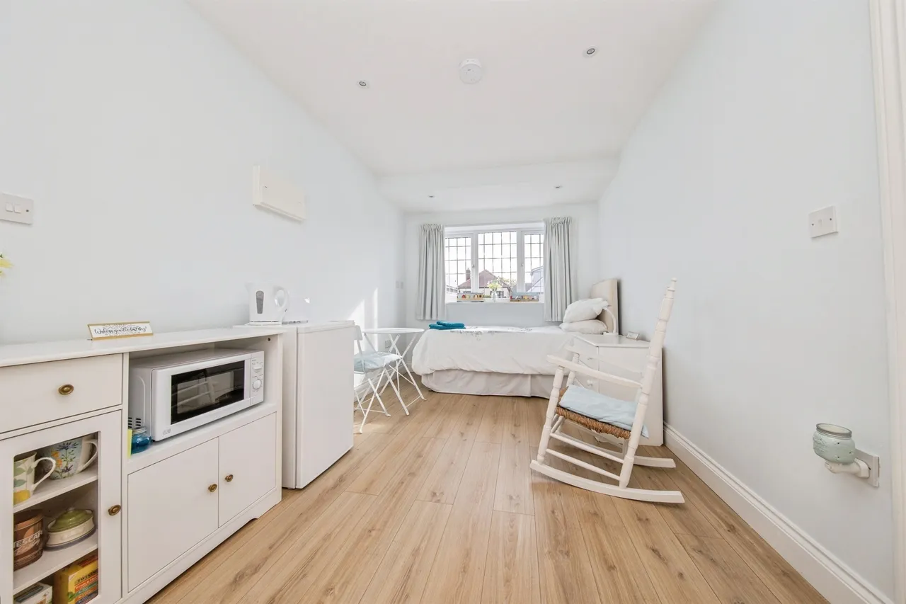 Fairhaven Avenue, West Mersea, CO5, photo 13