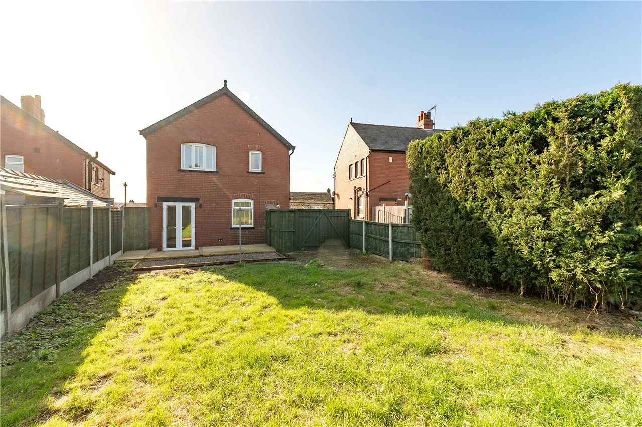 Main Street, Scholes, LS15, photo 14