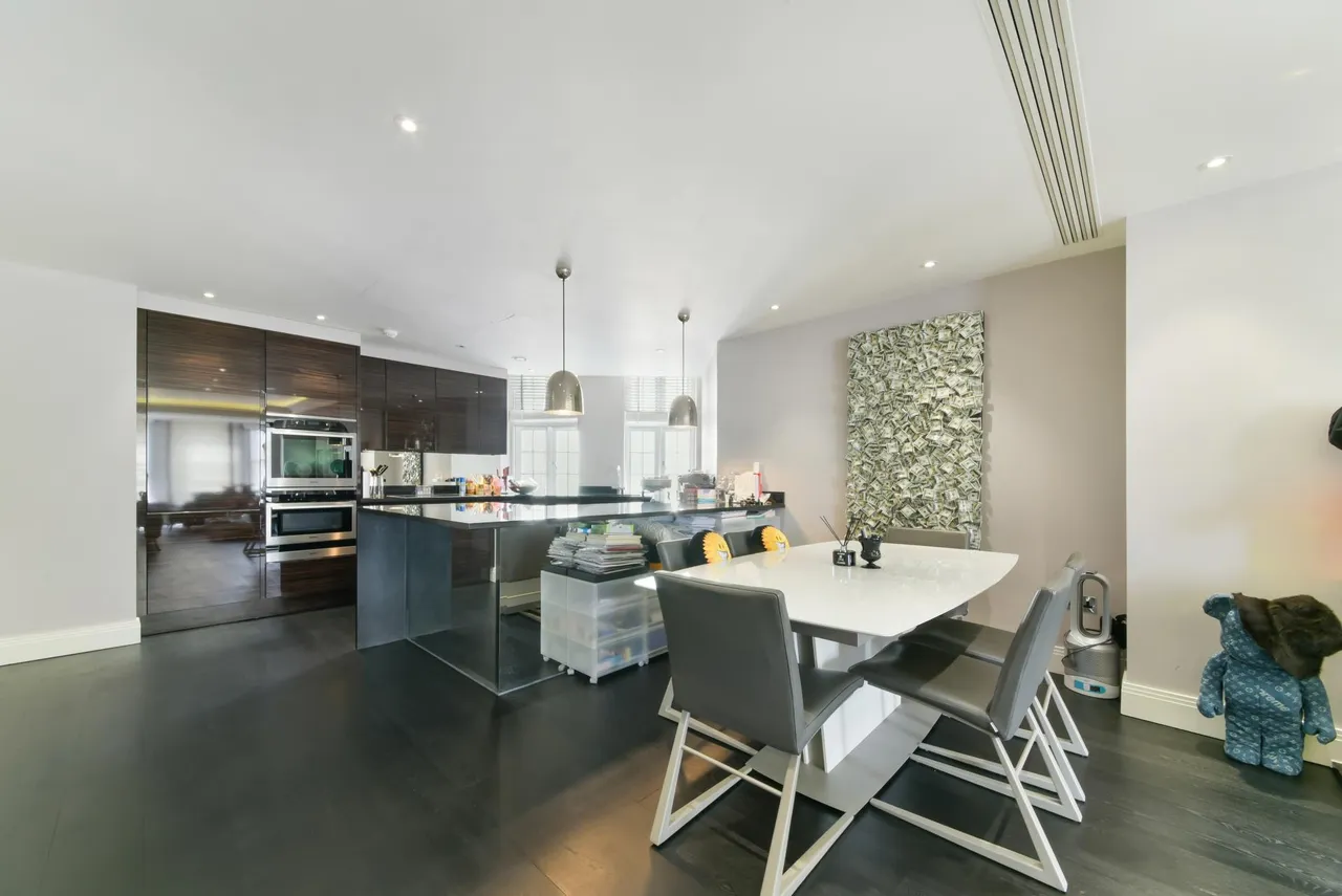Eccleston Street, London, SW1W, photo 2
