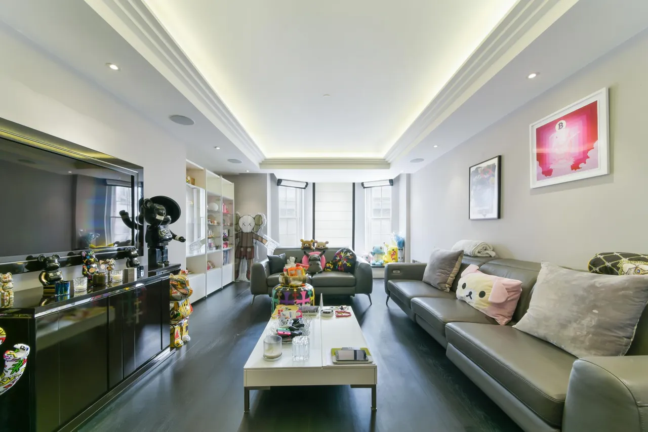 3 bed flat for sale, Eccleston Street, London, SW1W