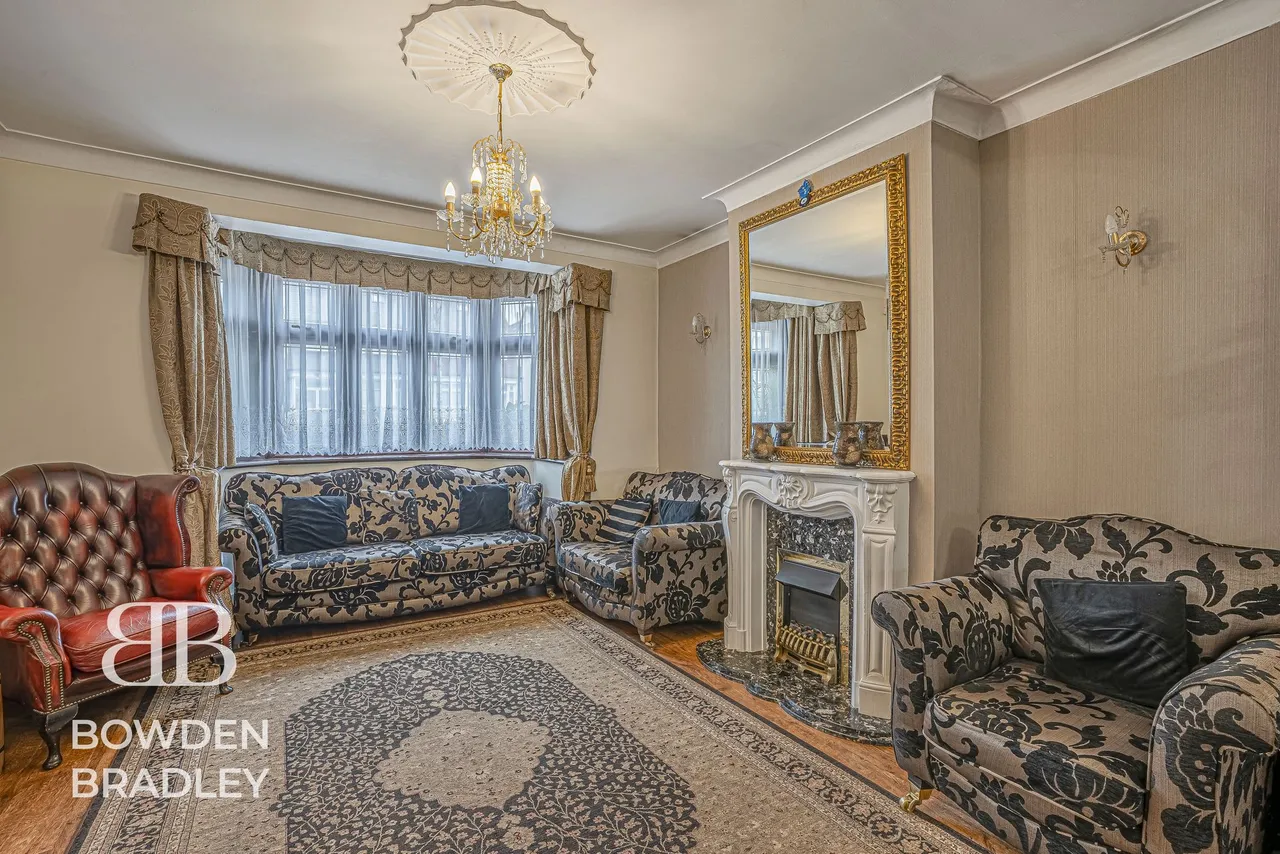 Marlands Road, Clayhall, IG5, photo 4
