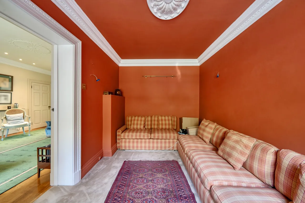 Edgwarebury Lane, Edgware, HA8, photo 4