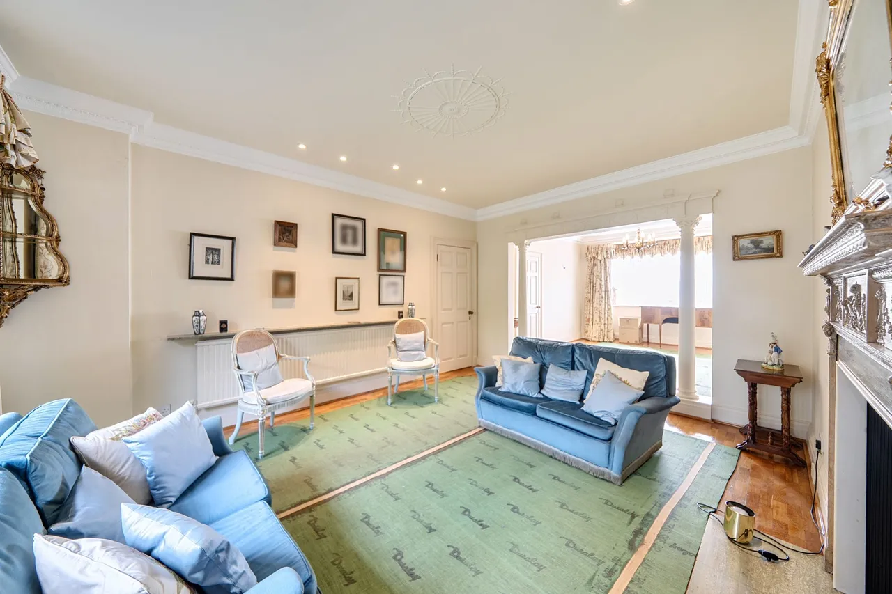 Edgwarebury Lane, Edgware, HA8, photo 3