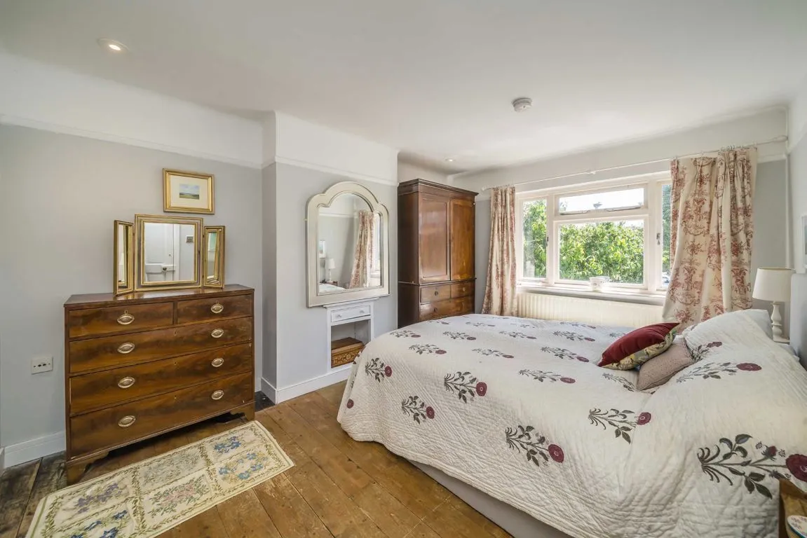 Elmfield Road, SW17, photo 4