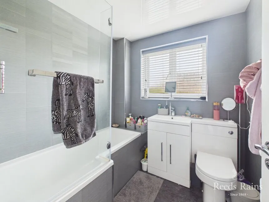 Karles Close, Newton Aycliffe, DL5, photo 16