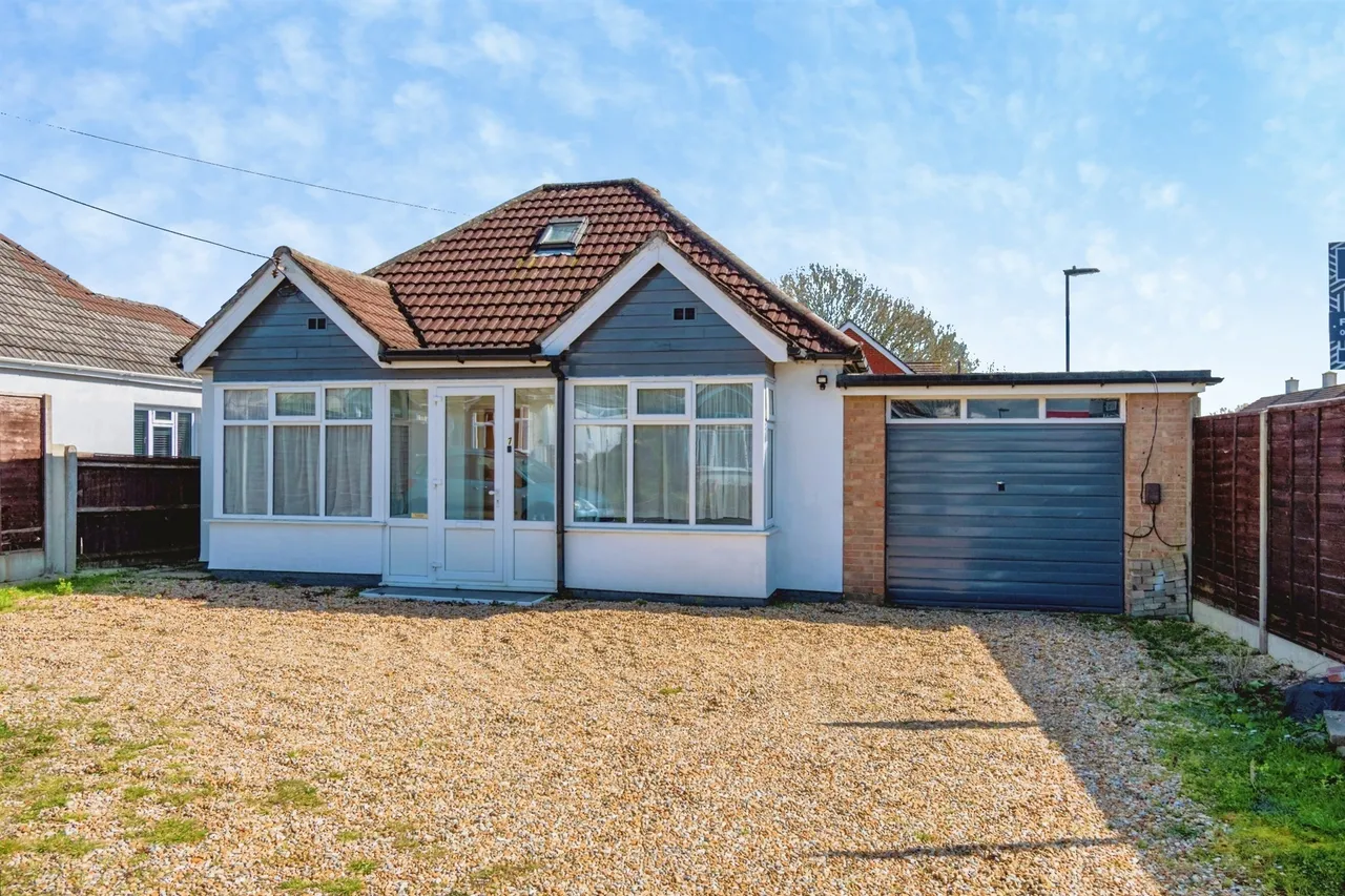 4 bed house for sale — Coates Road, Southampton
