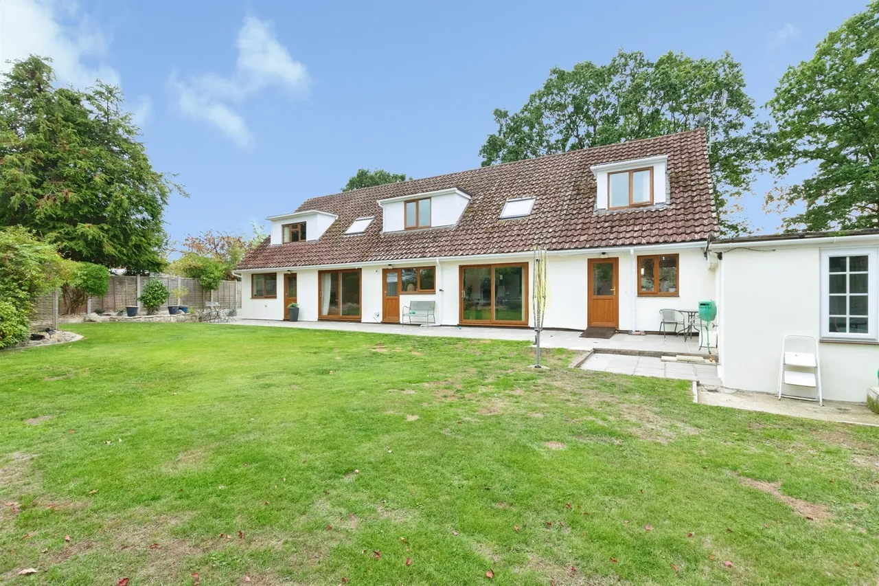 Stapleford Avenue, Ferndown, BH22, photo 18