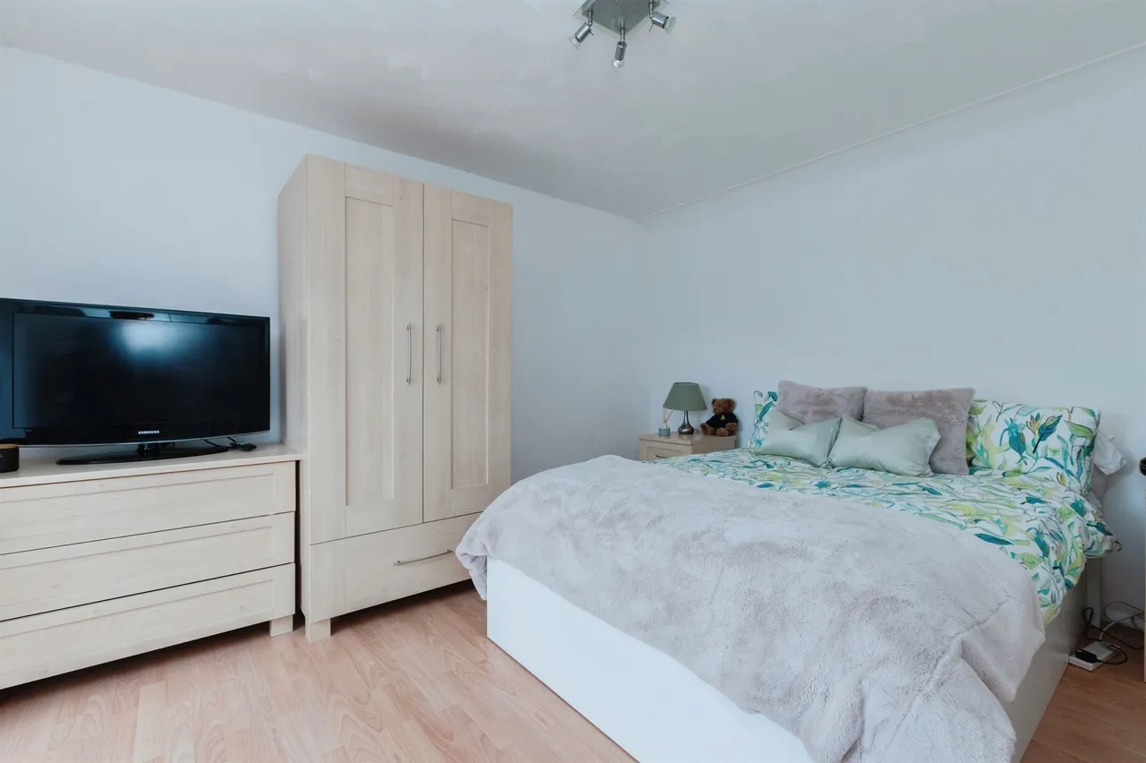 Stapleford Avenue, Ferndown, BH22, photo 11