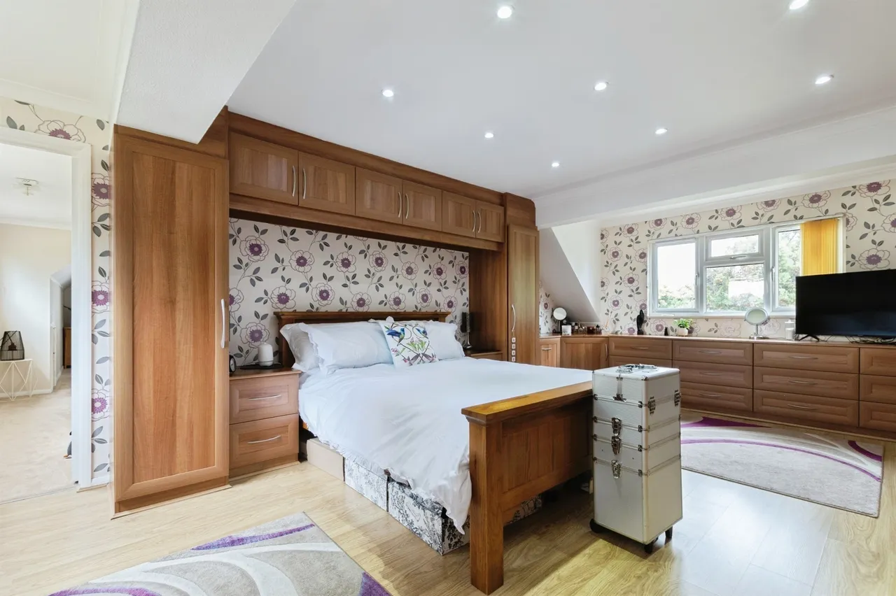 Stapleford Avenue, Ferndown, BH22, photo 9